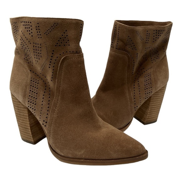 Vince Camuto Women's Catheryna Fashion Boot size 8.5 M - Picture 1 of 11